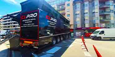 El escenario m�vil CLPRO abriendose
